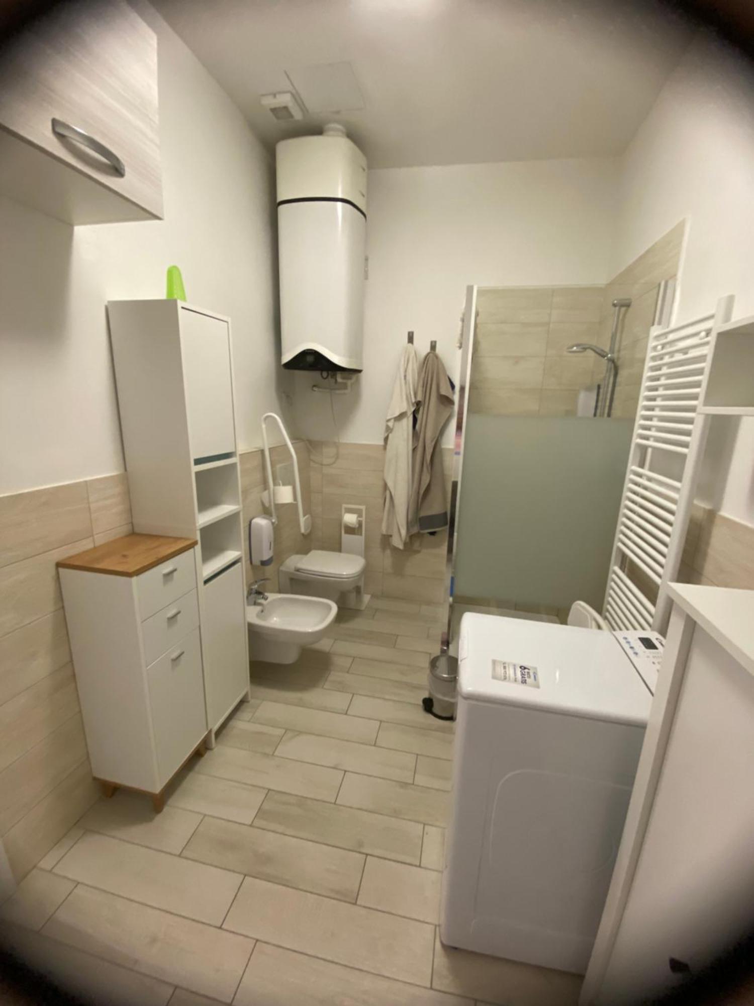 Appartamento House Apartment Tabe Centro Bolonia Zewnętrze zdjęcie